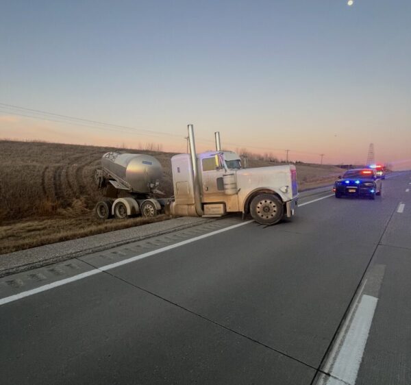 Semi accident on Highway 275 sends driver to the hospital, Sheriff says